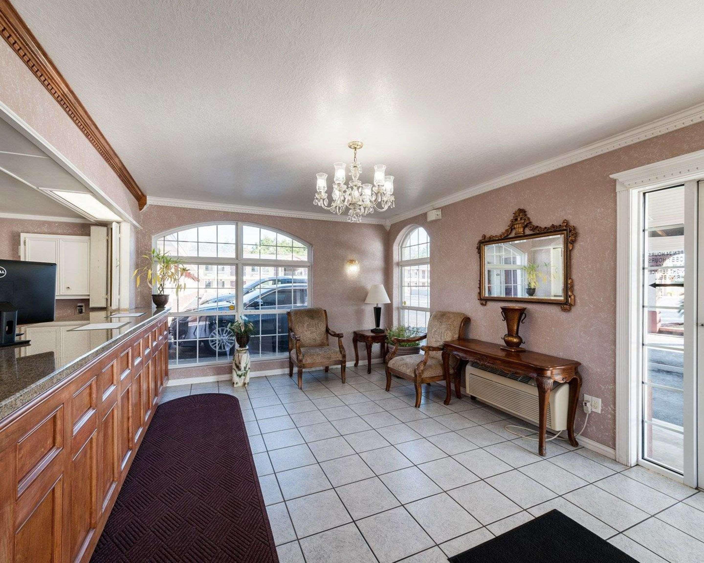 Econo Lodge Jasper Екстериор снимка